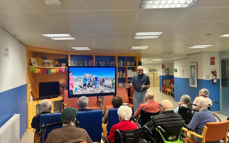 Actividad de reminiscencia en la Residència Nazaret, Malgrat de Mar